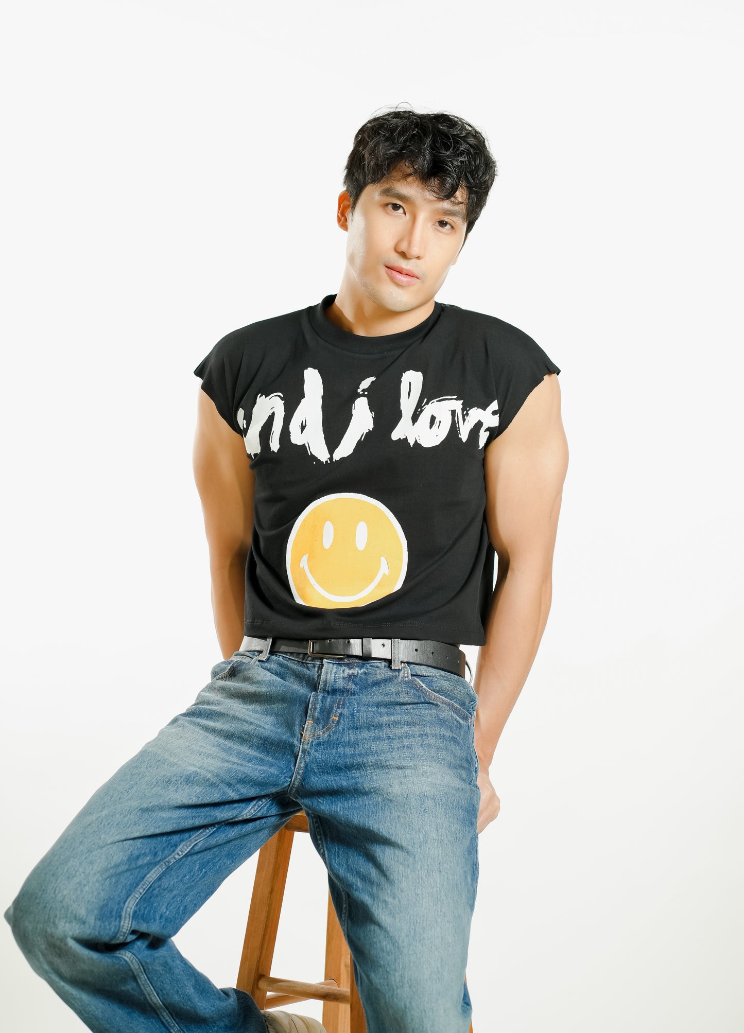 Smile Cropped Muscle Tee – Black