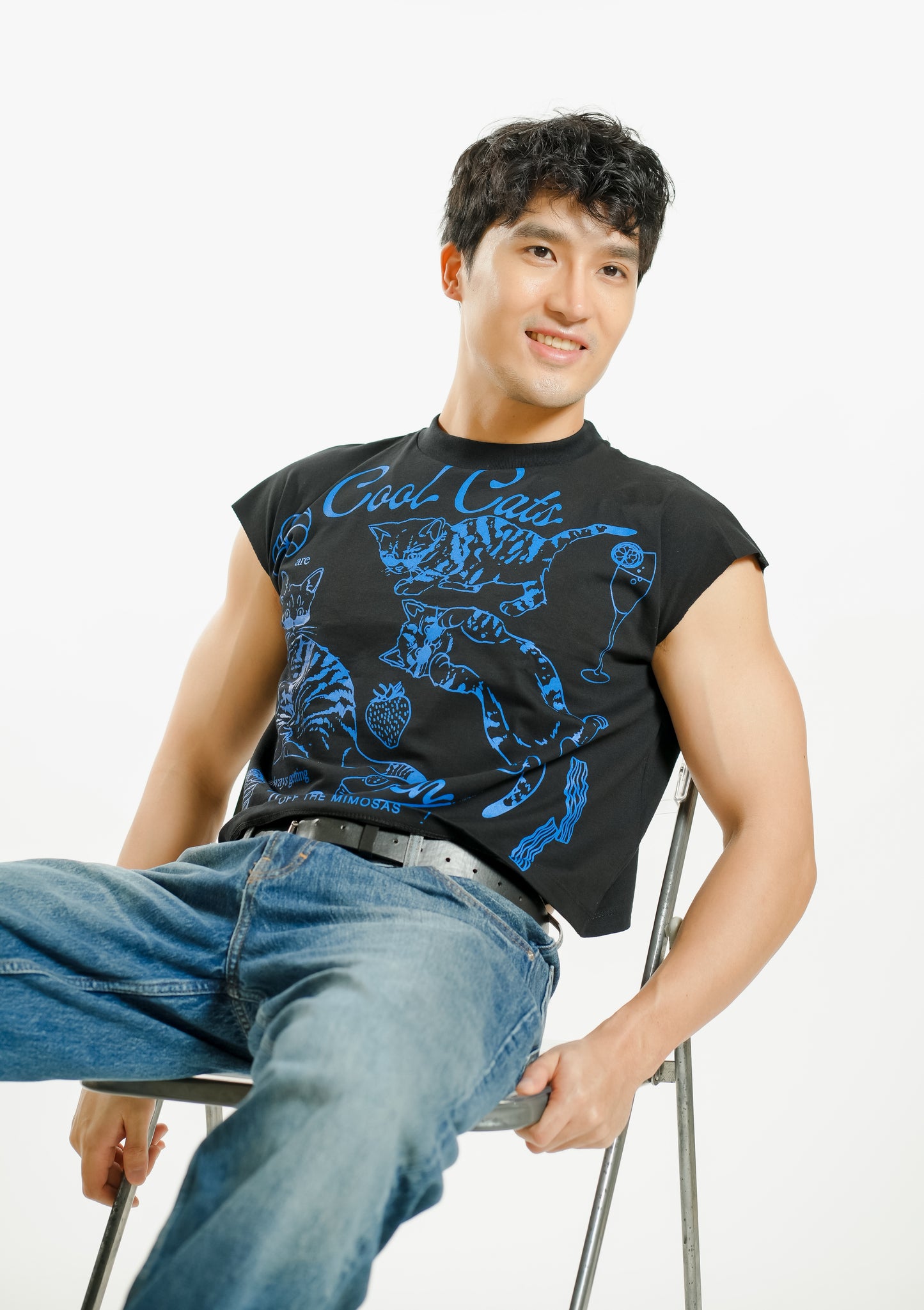 Cool Cats Cropped Muscle Tee – Black