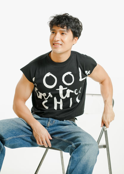 Très Chic Cropped Muscle Tee – Black