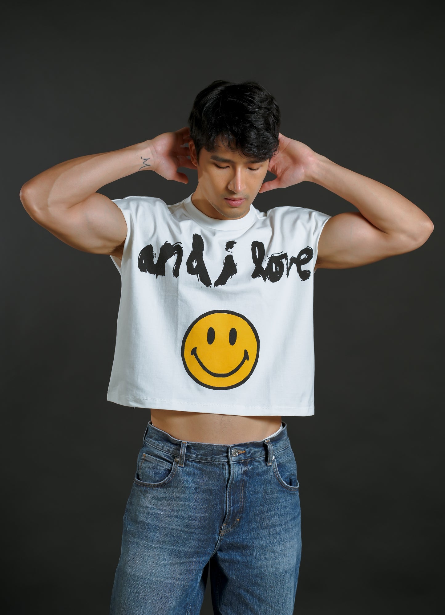 Smile Cropped Muscle Tee – White