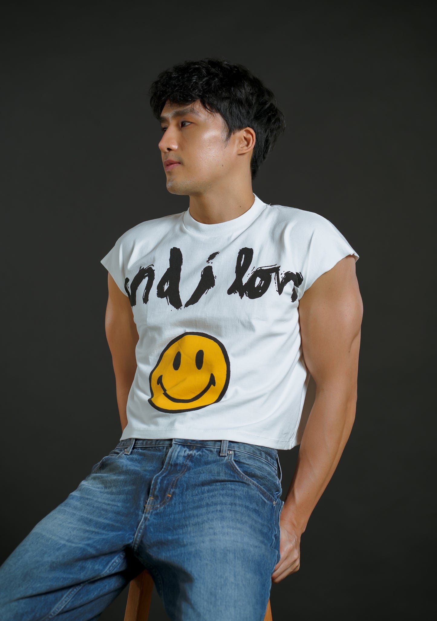 Smile Cropped Muscle Tee – White