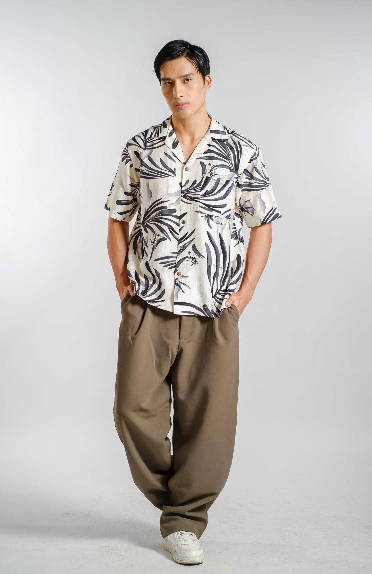 Tropical Botanical Resort Shirt in Ivory
