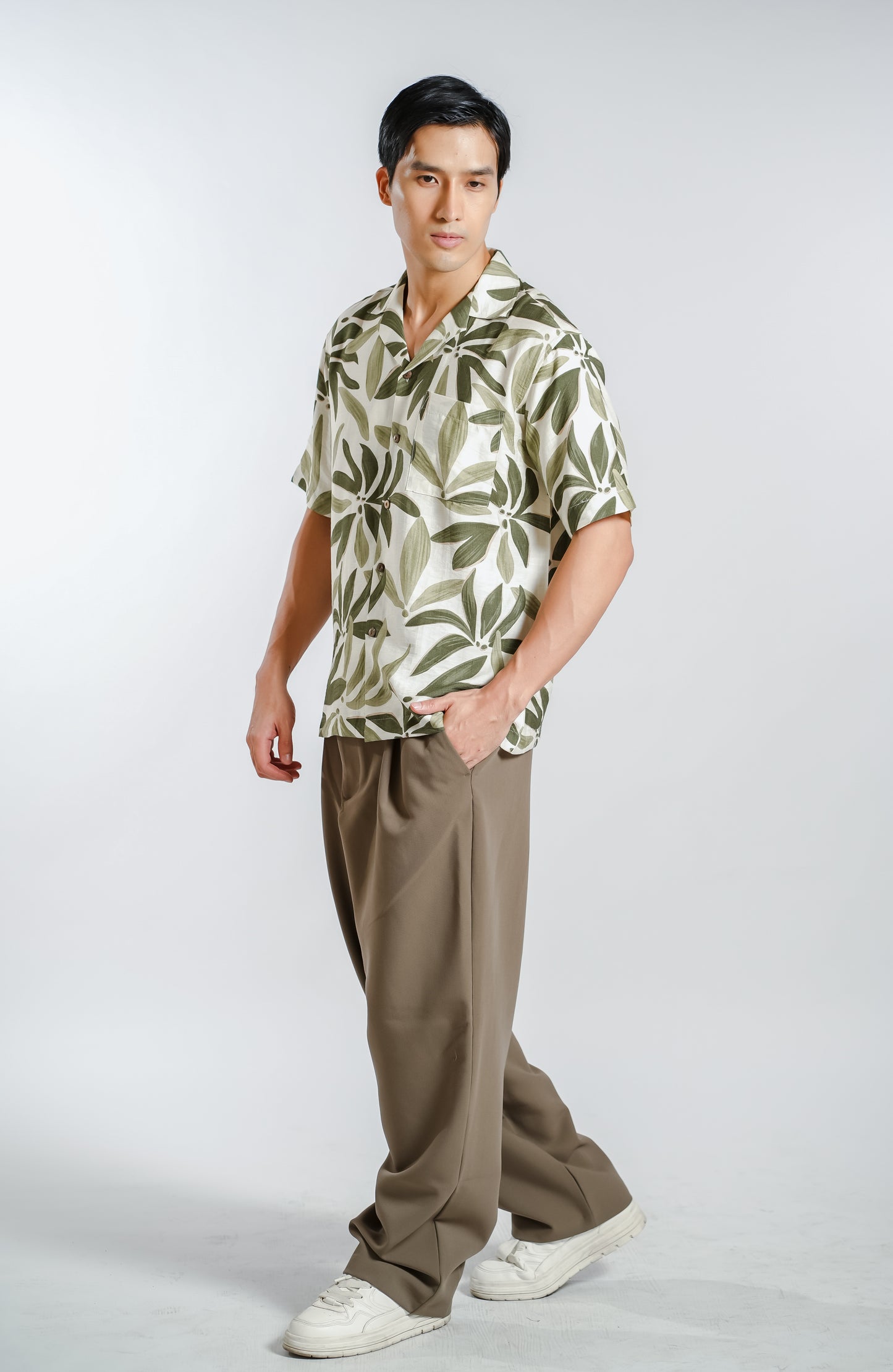 Botanical Resort Shirt in Olive