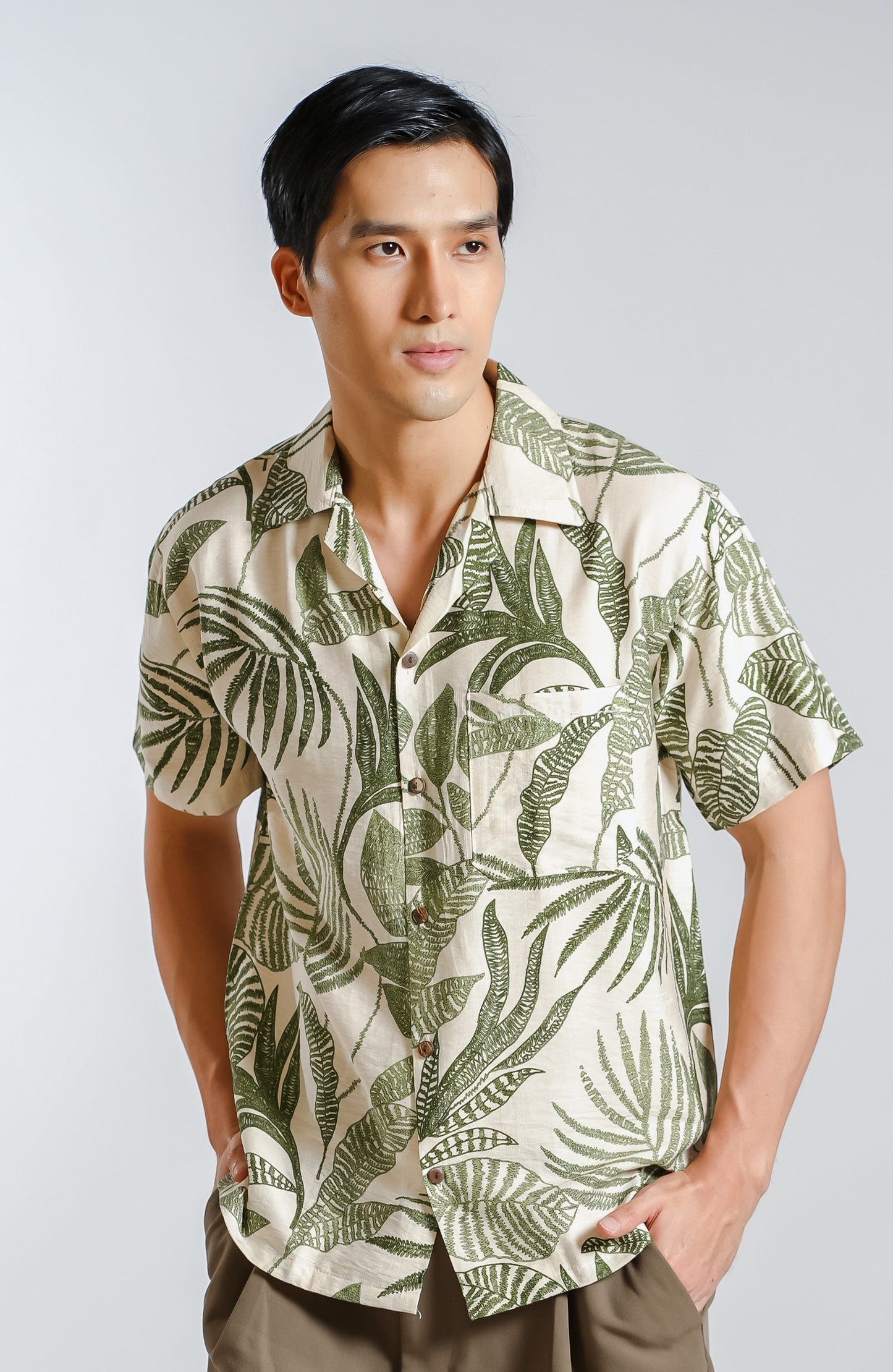 Tropical Foliage Resort Shirt in Olive - Slim