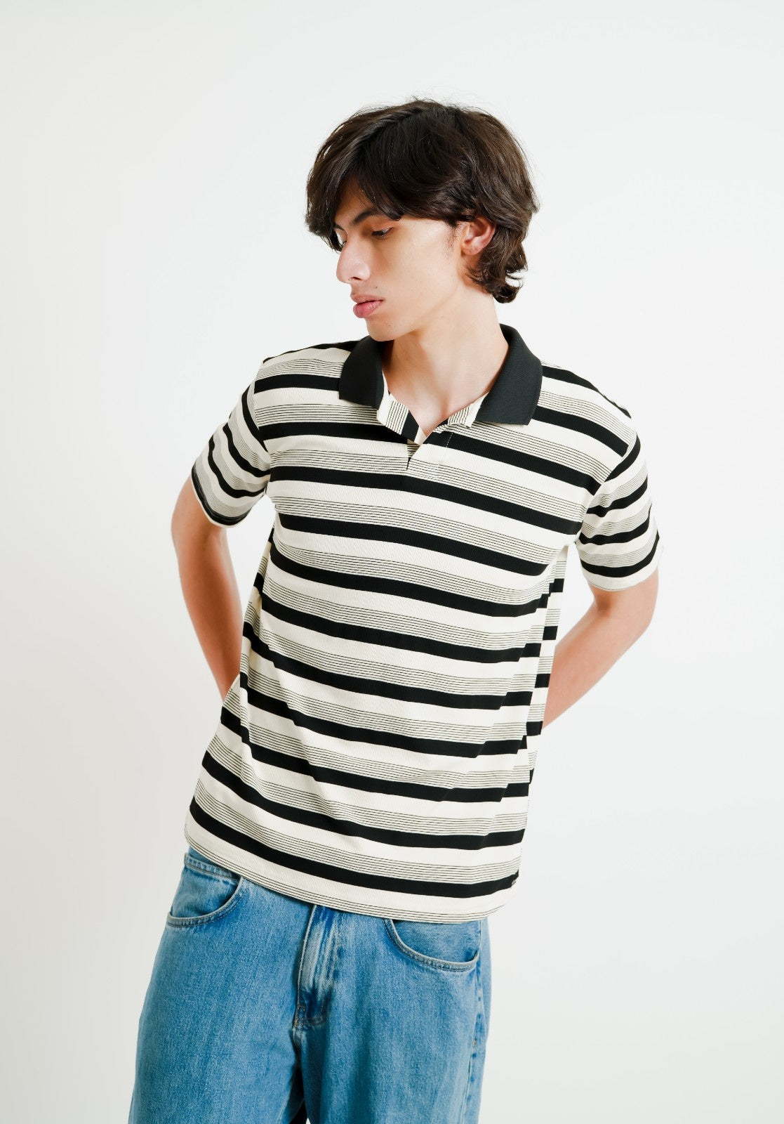 Black & White Contrast Collar Stripe Polo