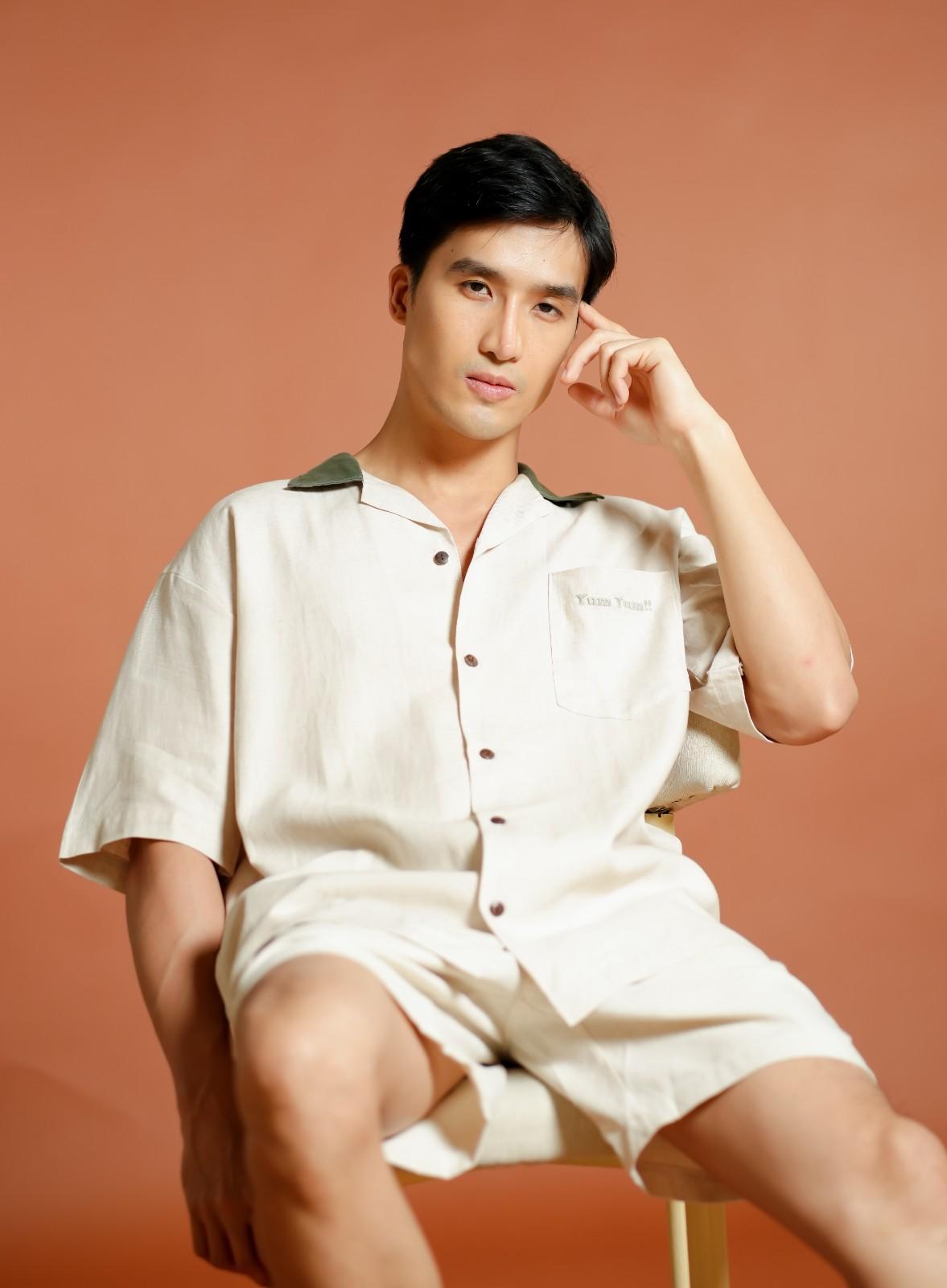 Cream Don’t Worry Be Yummy Open-Collar Polo